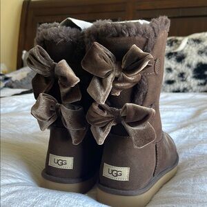 UGG Brown Boots- Bows-Velvet -NEW!!  Women 11